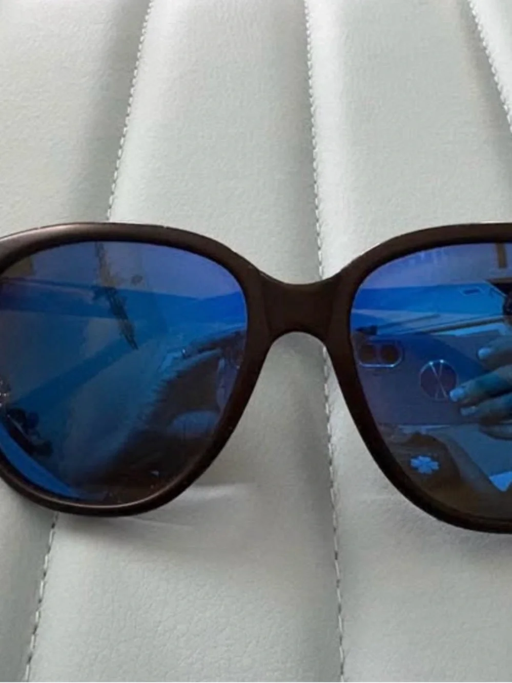 Vintage REVO mens/womens
sunglasses H20 Grand
Classic No scratches - Picture 2 of 4